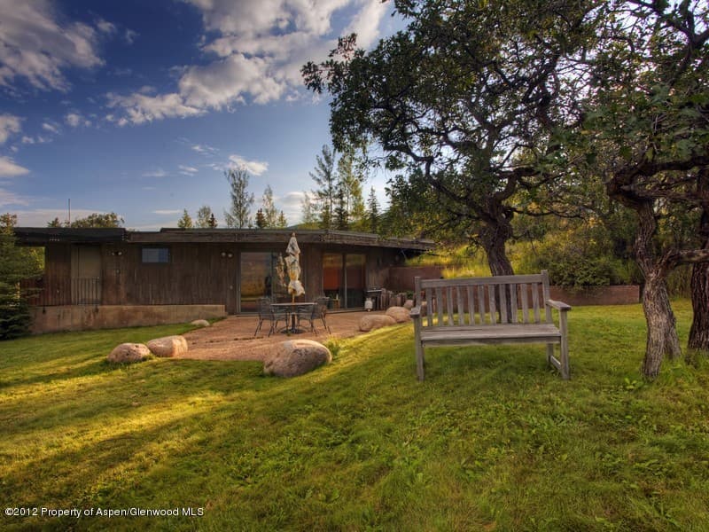 496 Johnson Drive - Photo 10