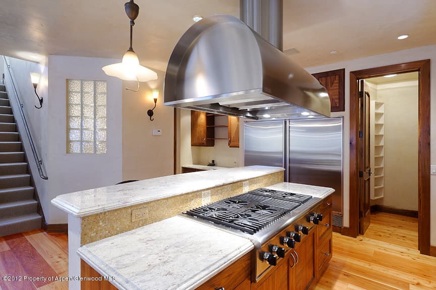 127 Robinson Road - Photo 8