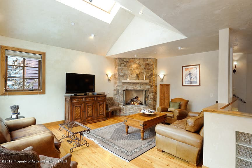 127 Robinson Road - Photo 6