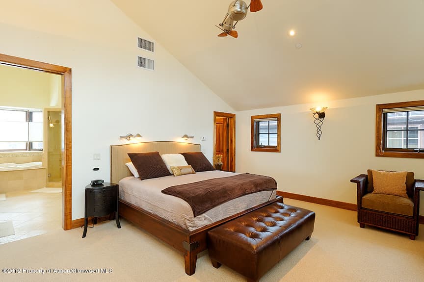 127 Robinson Road - Photo 12