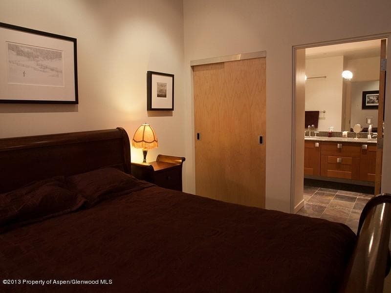 231 Robinson Street R-230 - Photo 6