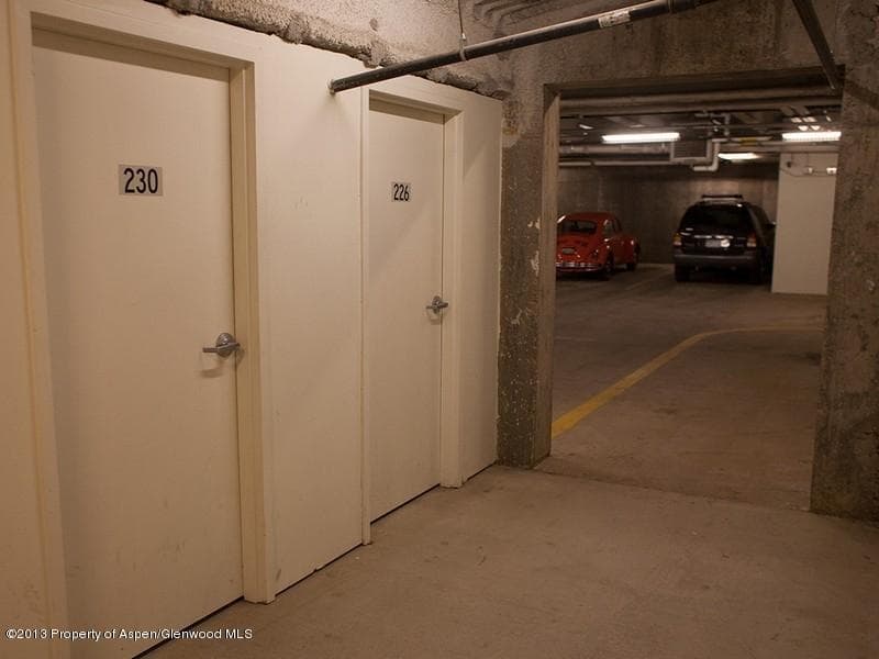 231 Robinson Street R-230 - Photo 8