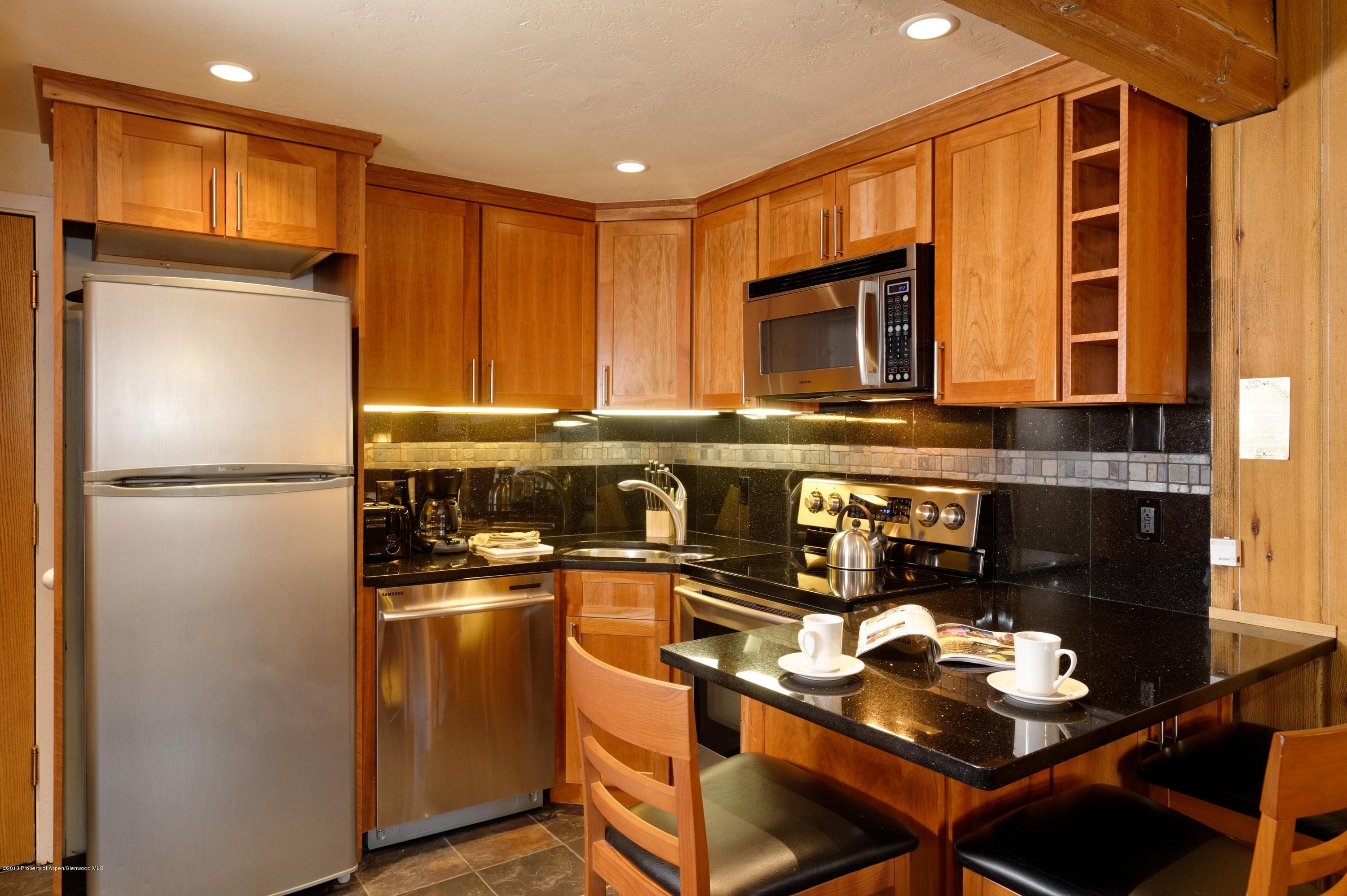 617 E Cooper Avenue 321 - Photo 7
