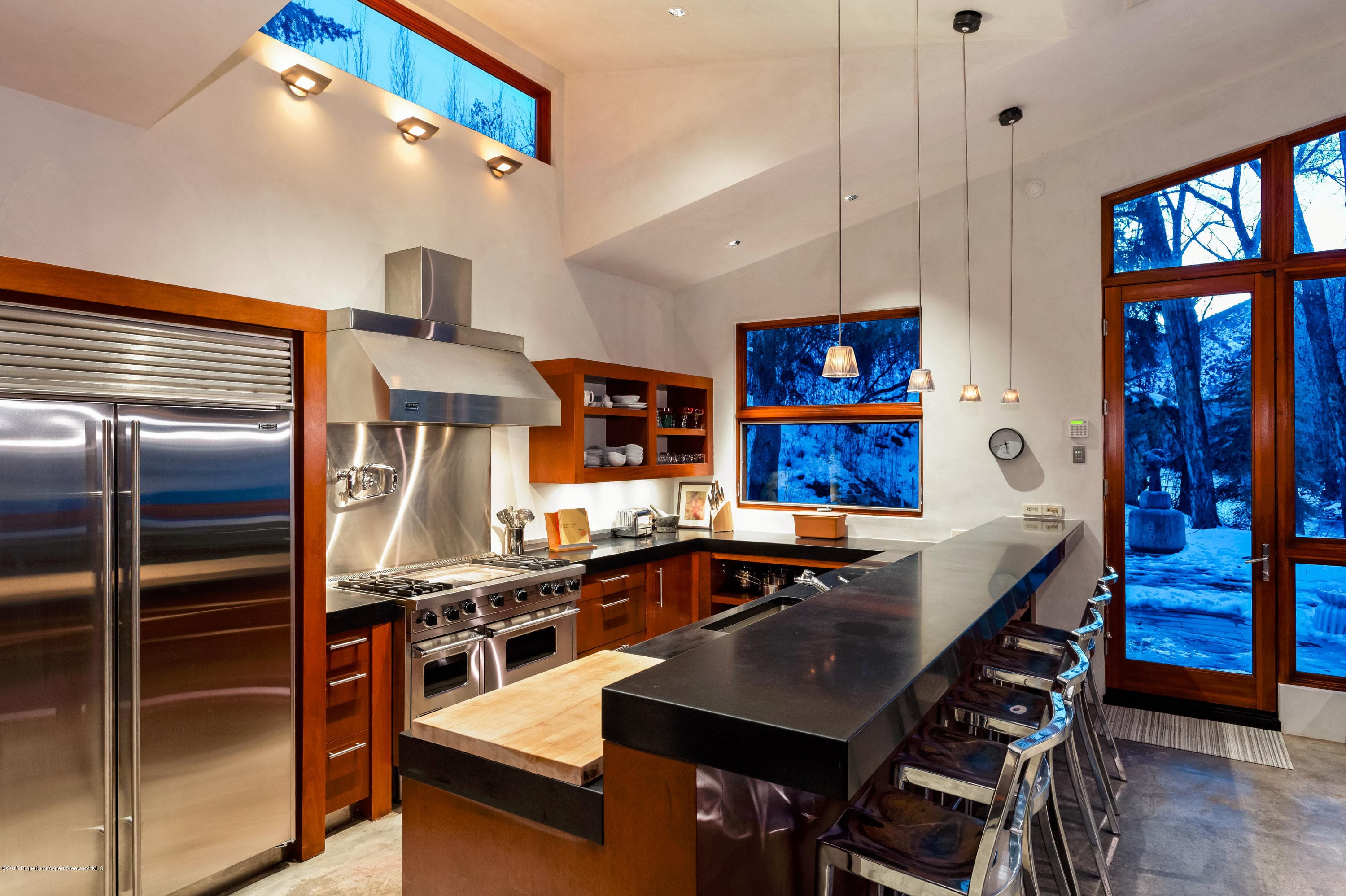 161 163 Gerbaz Way - Photo 12