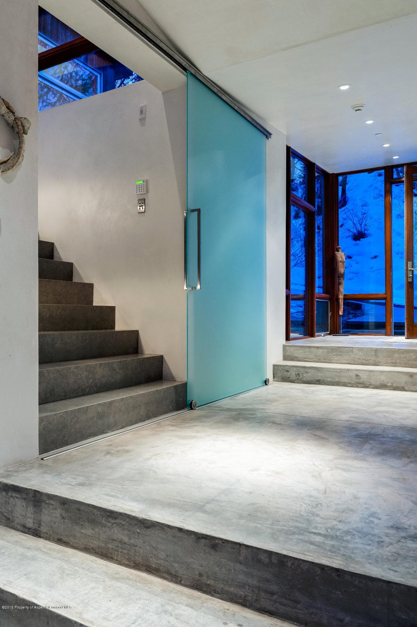 161 163 Gerbaz Way - Photo 4