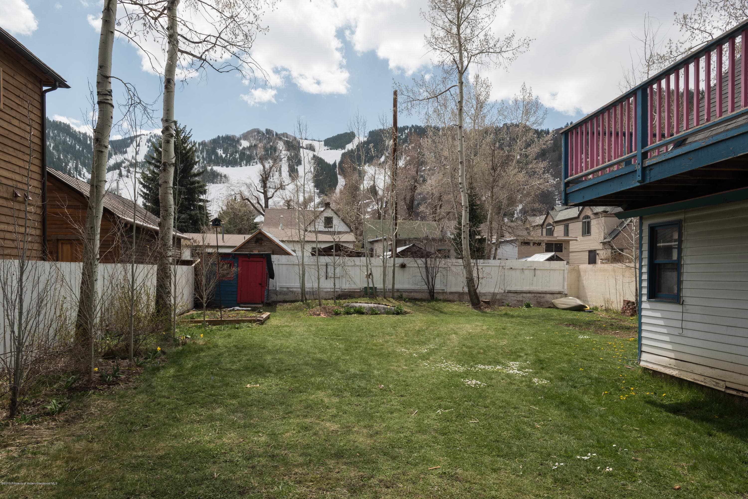 209 E Bleeker Street - Photo 3