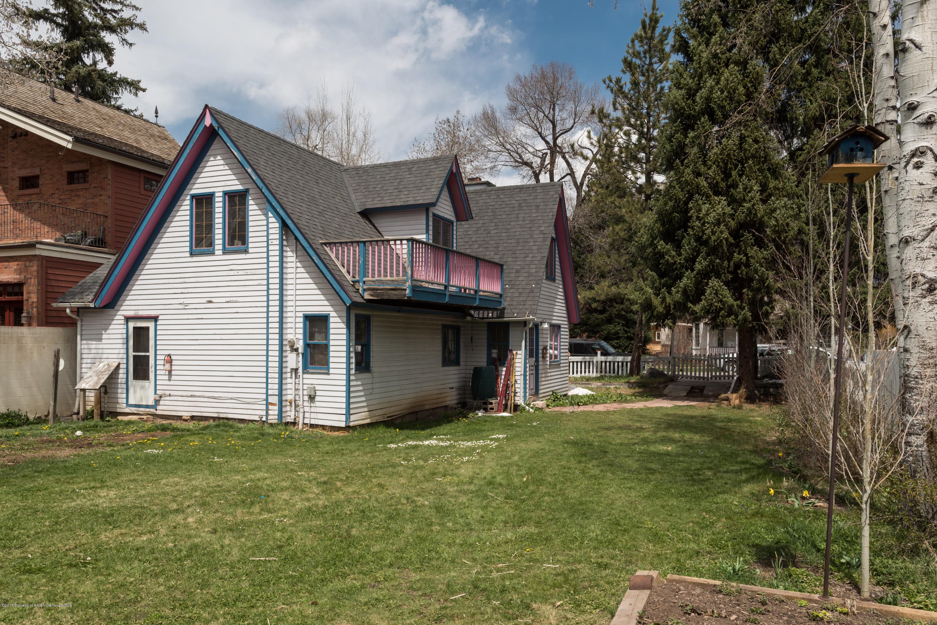 209 E Bleeker Street - Photo 11