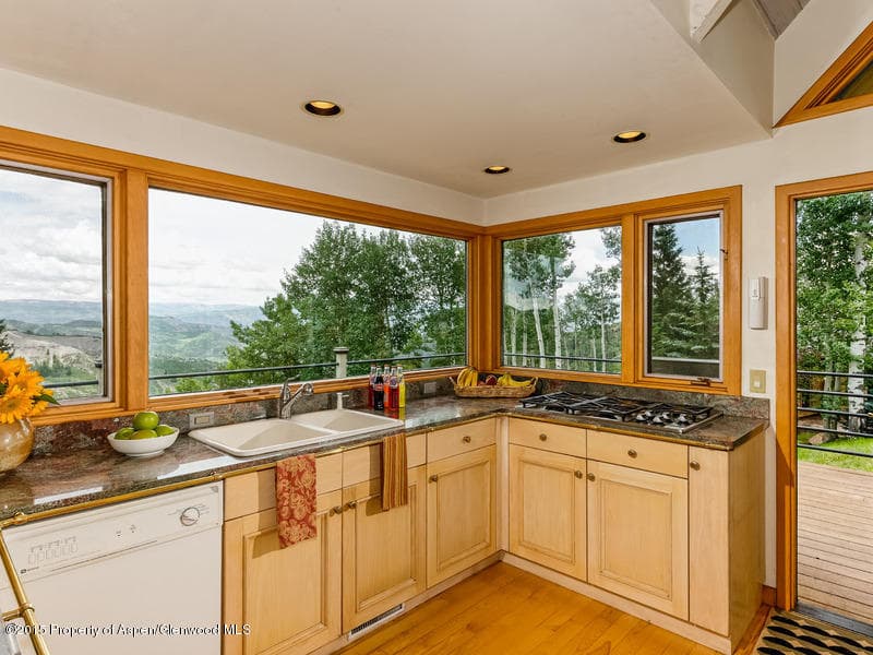 1627 Wood Road - Photo 7