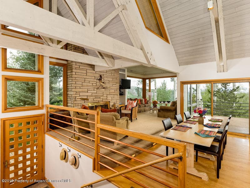 1627 Wood Road - Photo 5