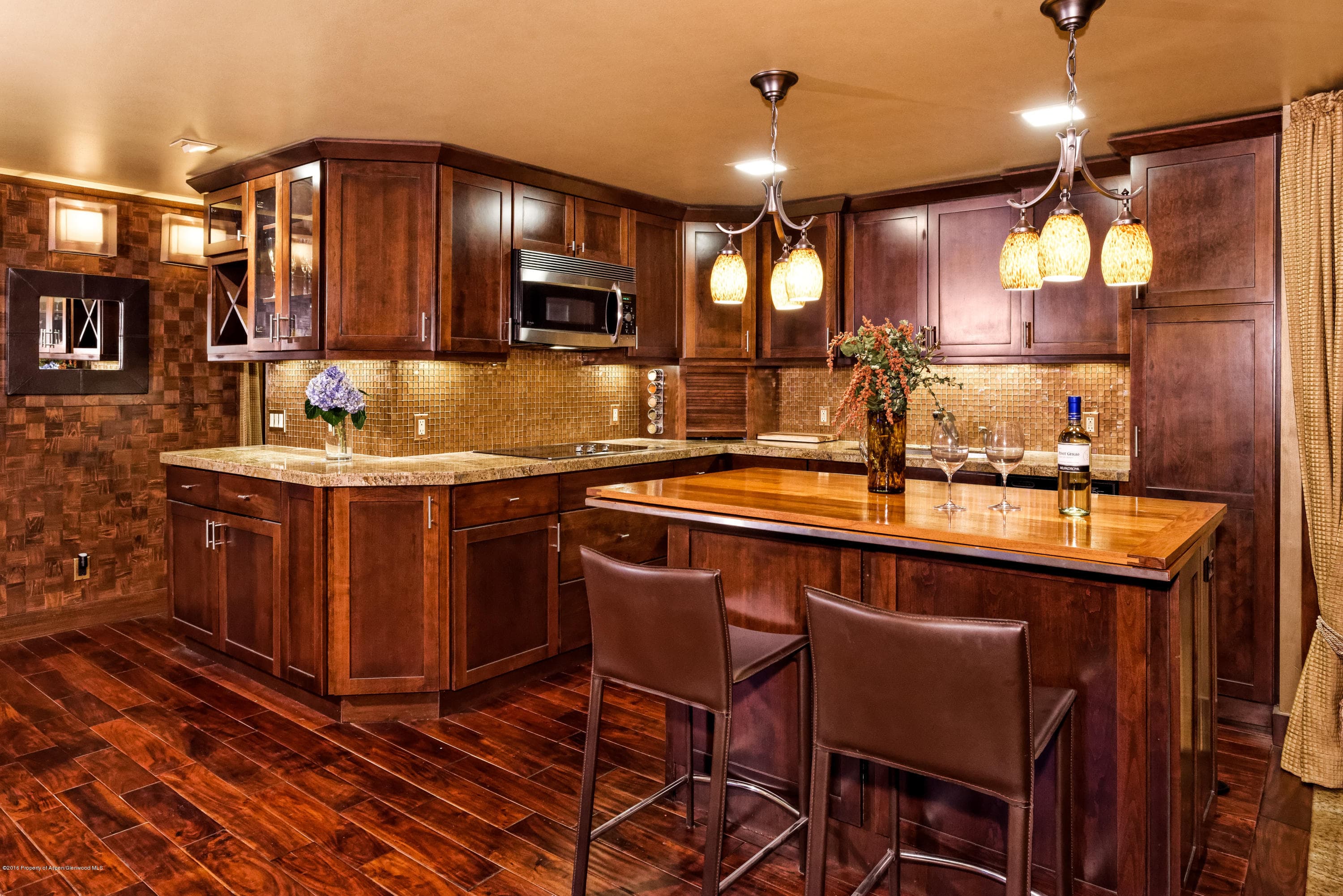 935 E Hopkins Avenue Unit #4 - Photo 4