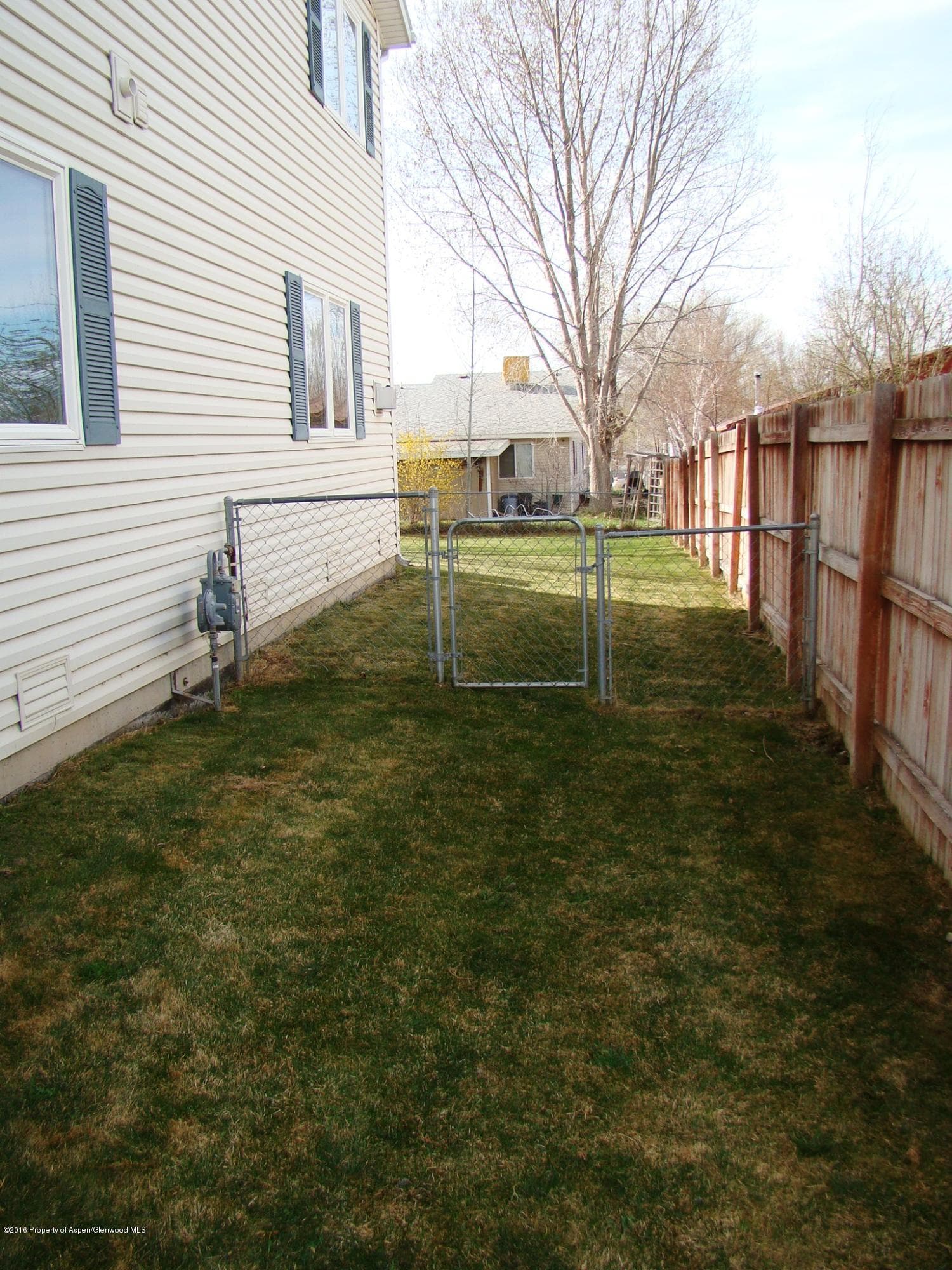 1423 Ballard Avenue, Silt, CO 81652 - Photo 2