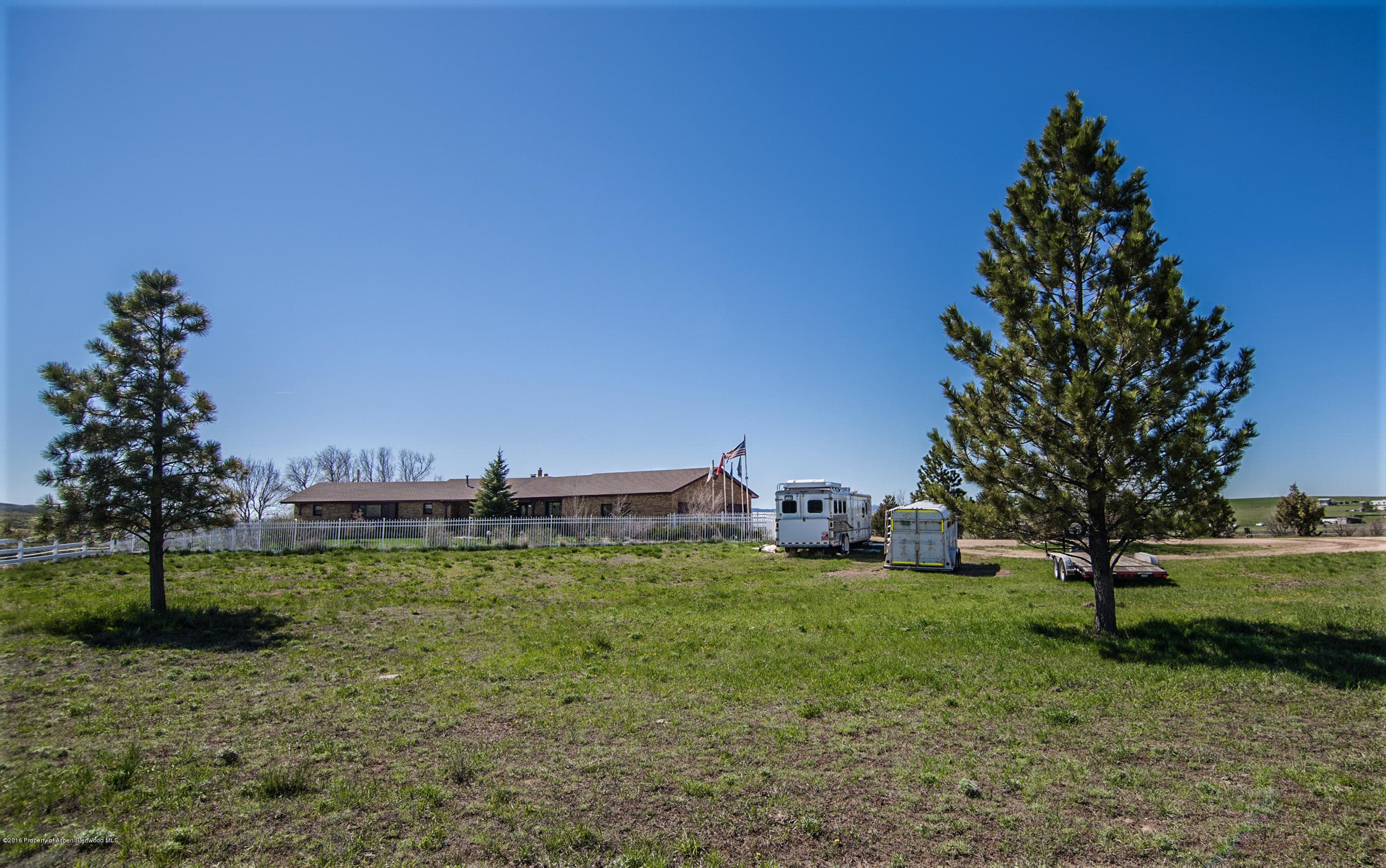 696 County Road 22, Craig, CO 81625 - Photo 2