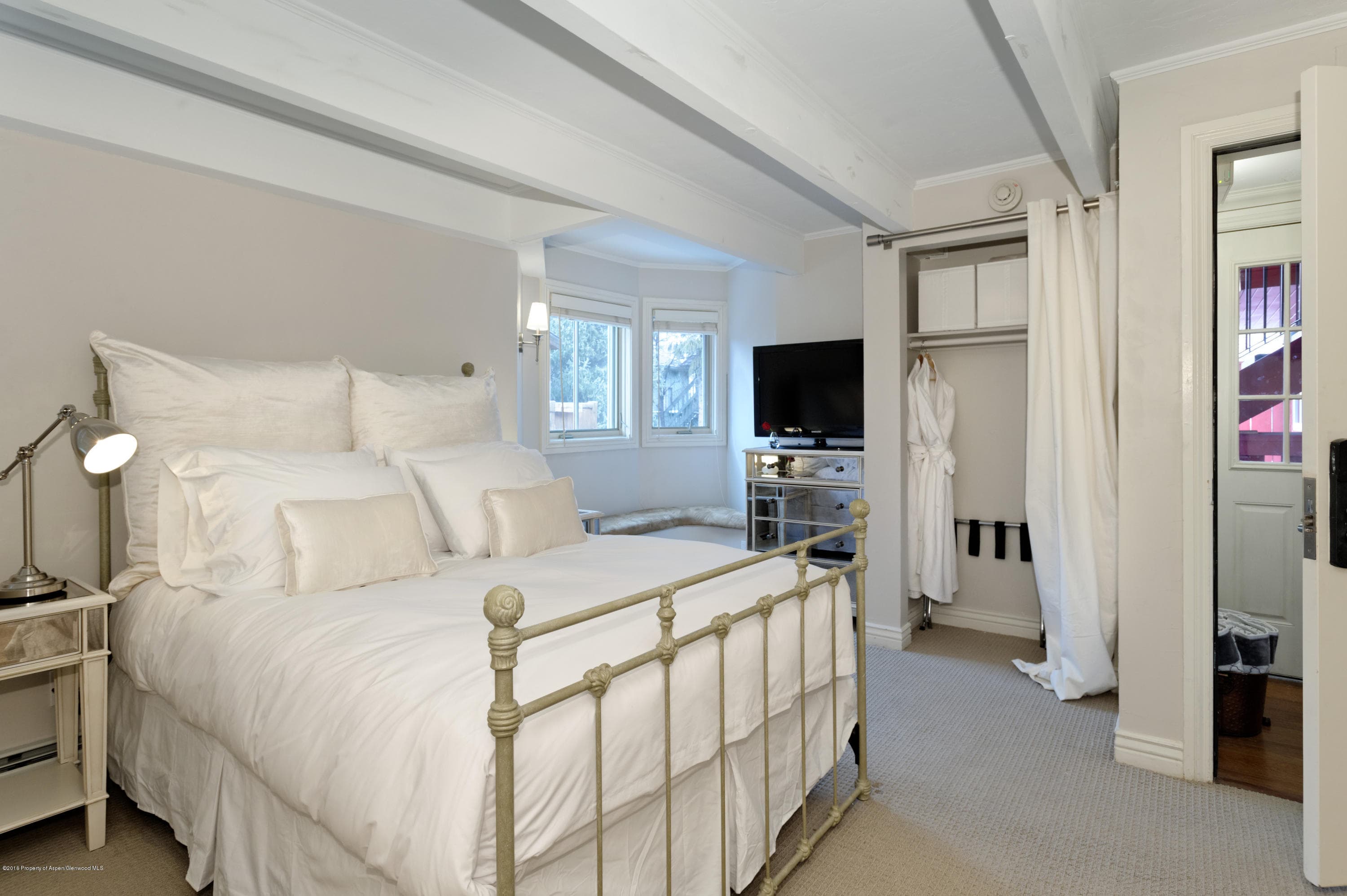 118 E Cooper Avenue, Aspen, CO 81611 - Photo 13