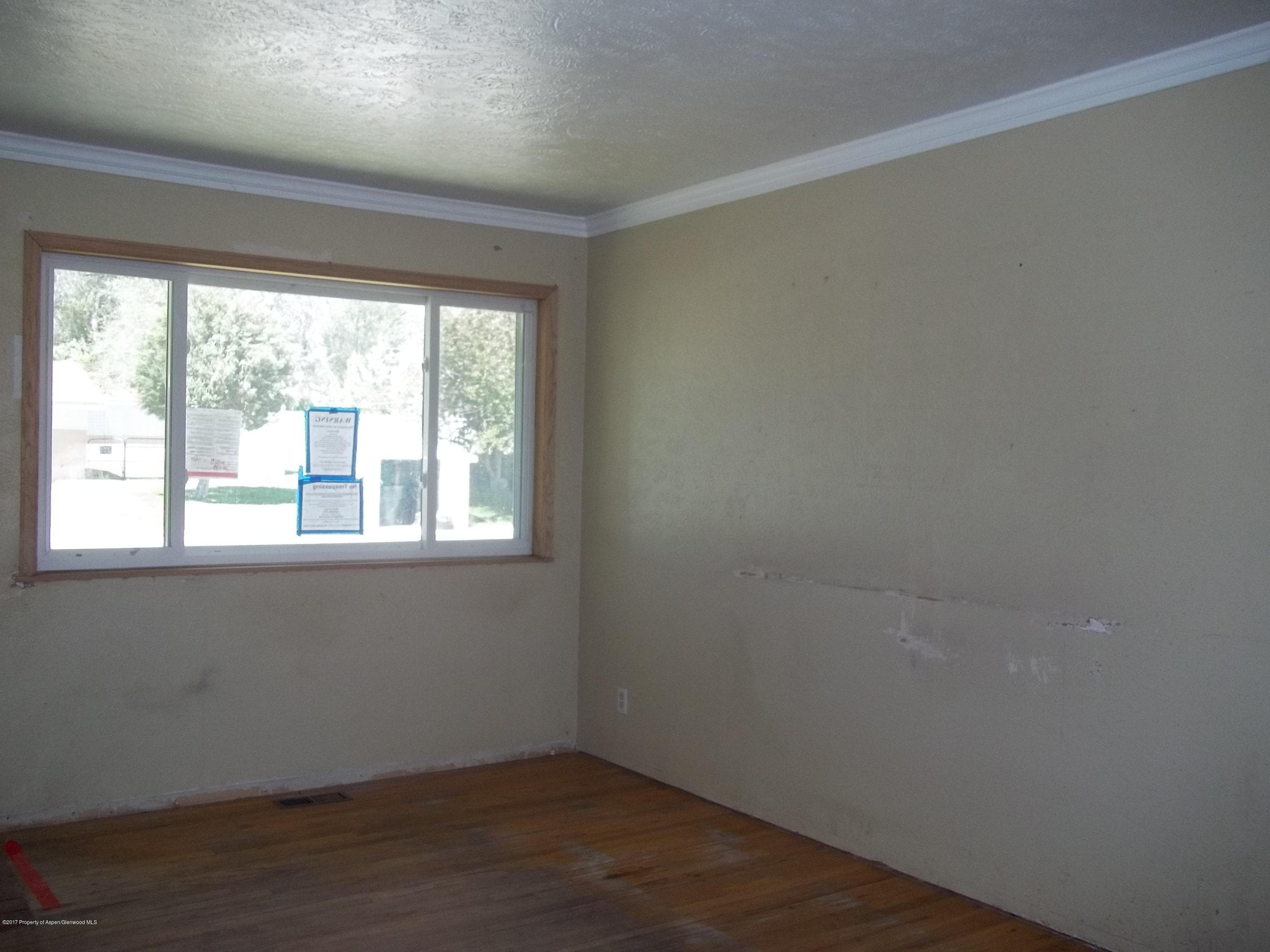 828 W 8th Drive, Craig, CO 81625 - Photo 7