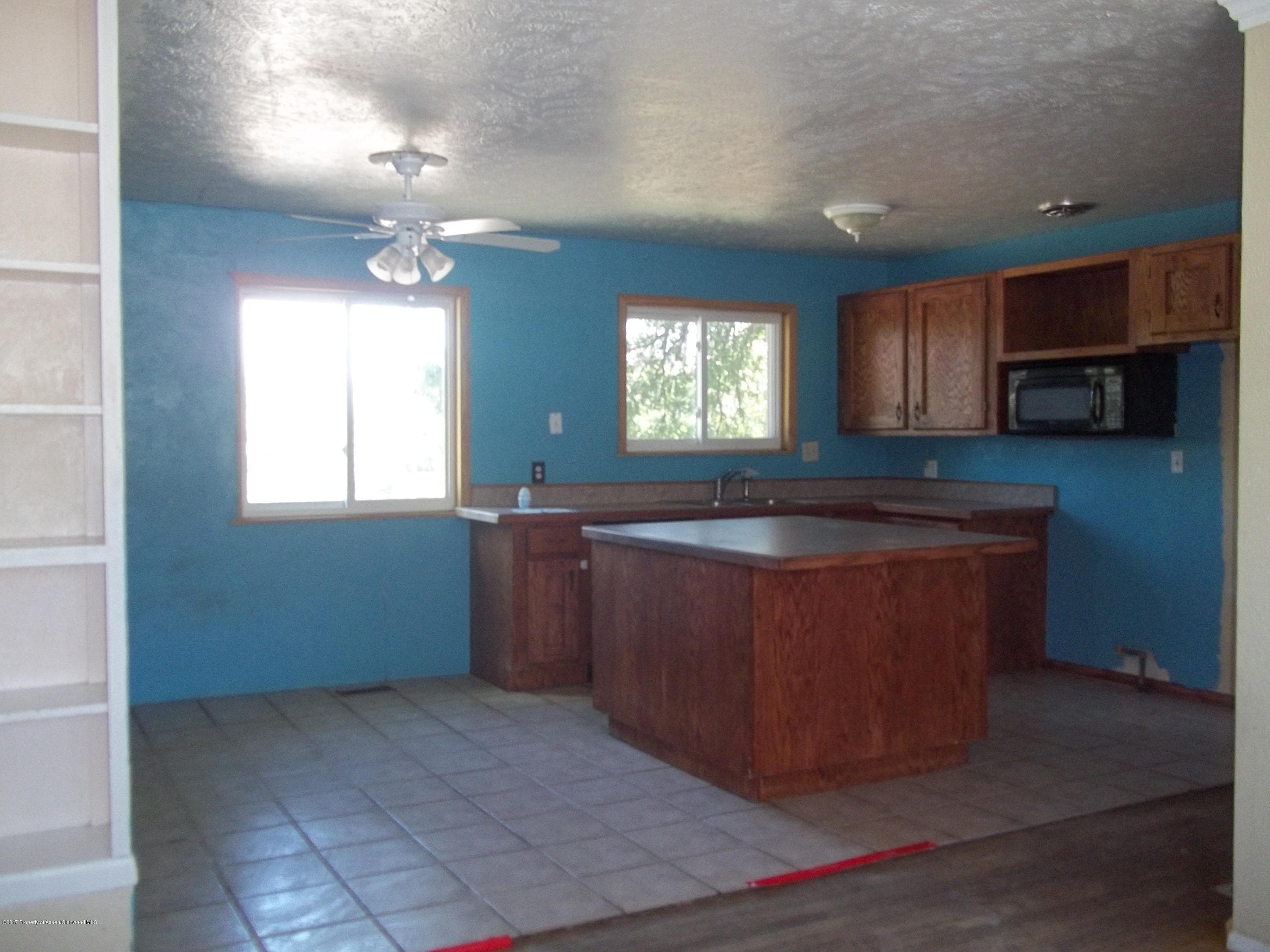 828 W 8th Drive, Craig, CO 81625 - Photo 3