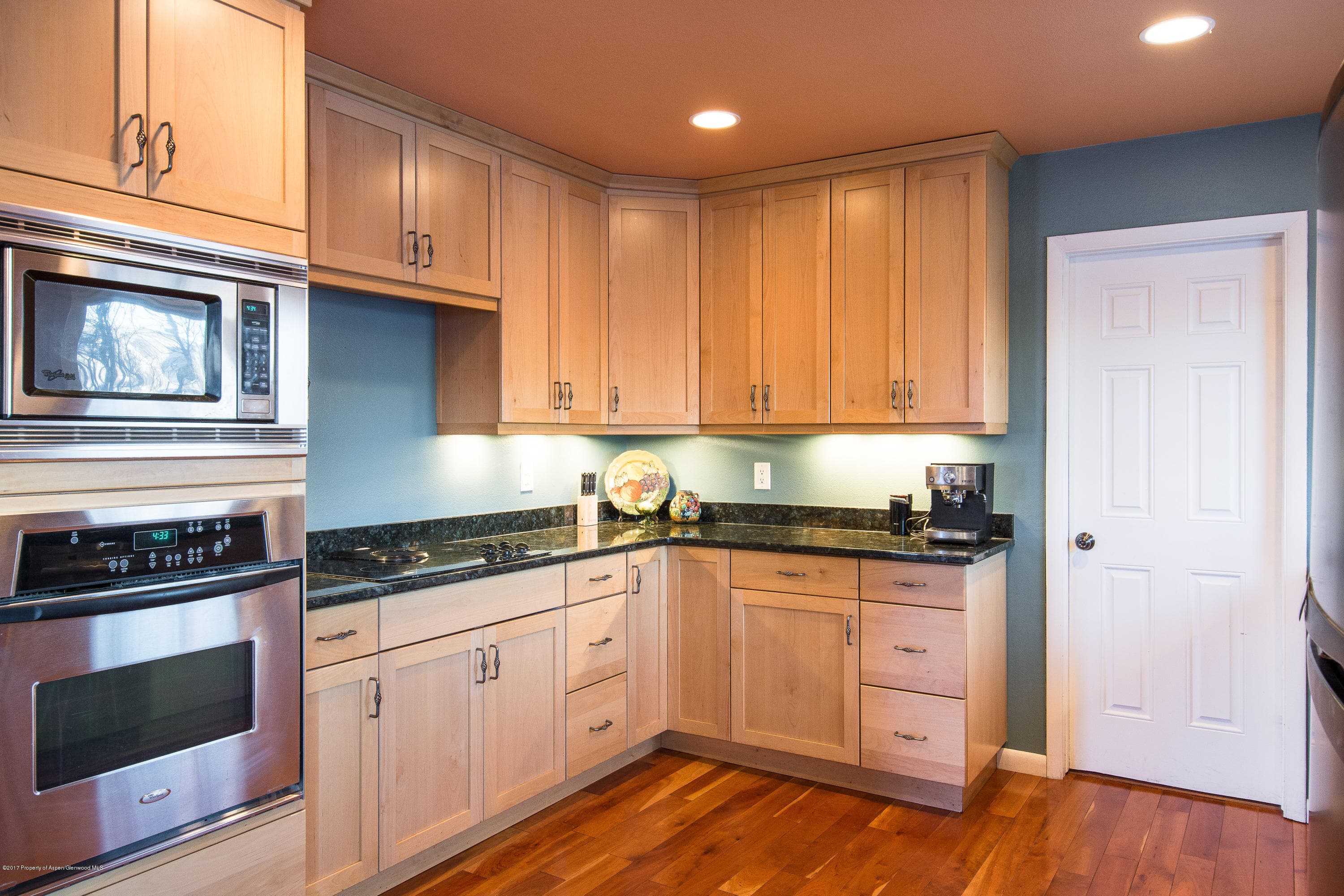 722 Upper Ranch Road - Photo 3