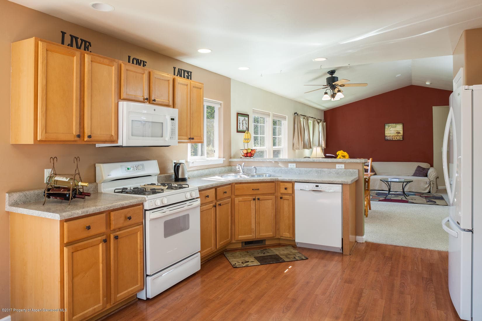 618 S Wildhorse Drive, New Castle, CO 81647 - Photo 2
