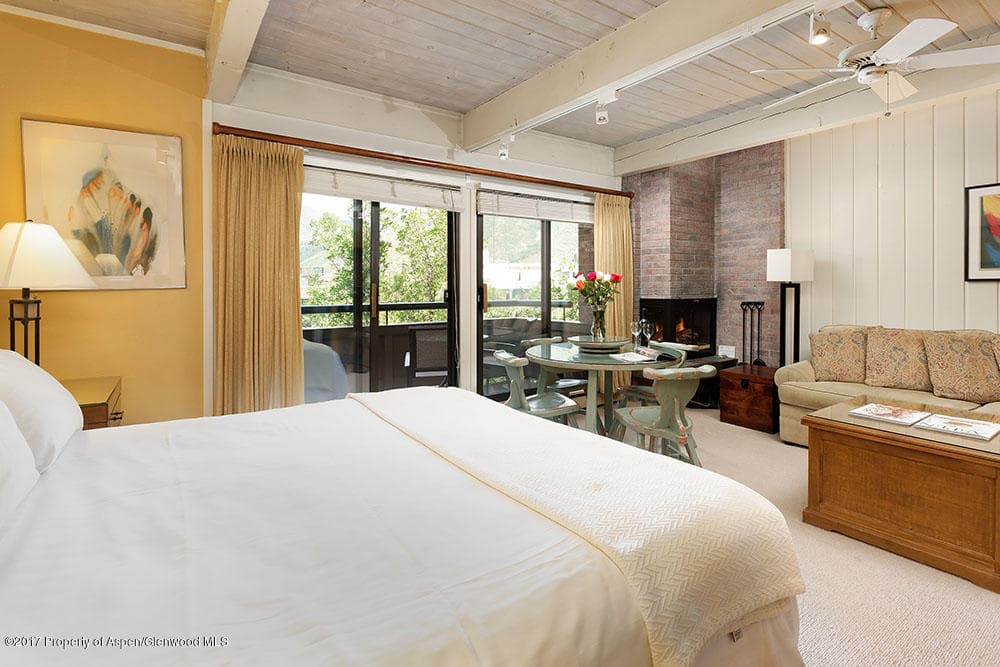 617 E Cooper Avenue 320 - Photo 8