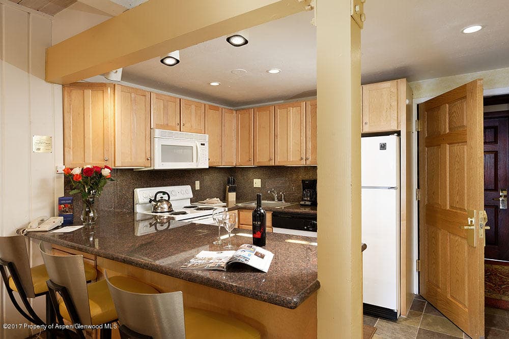 617 E Cooper Avenue 320 - Photo 7