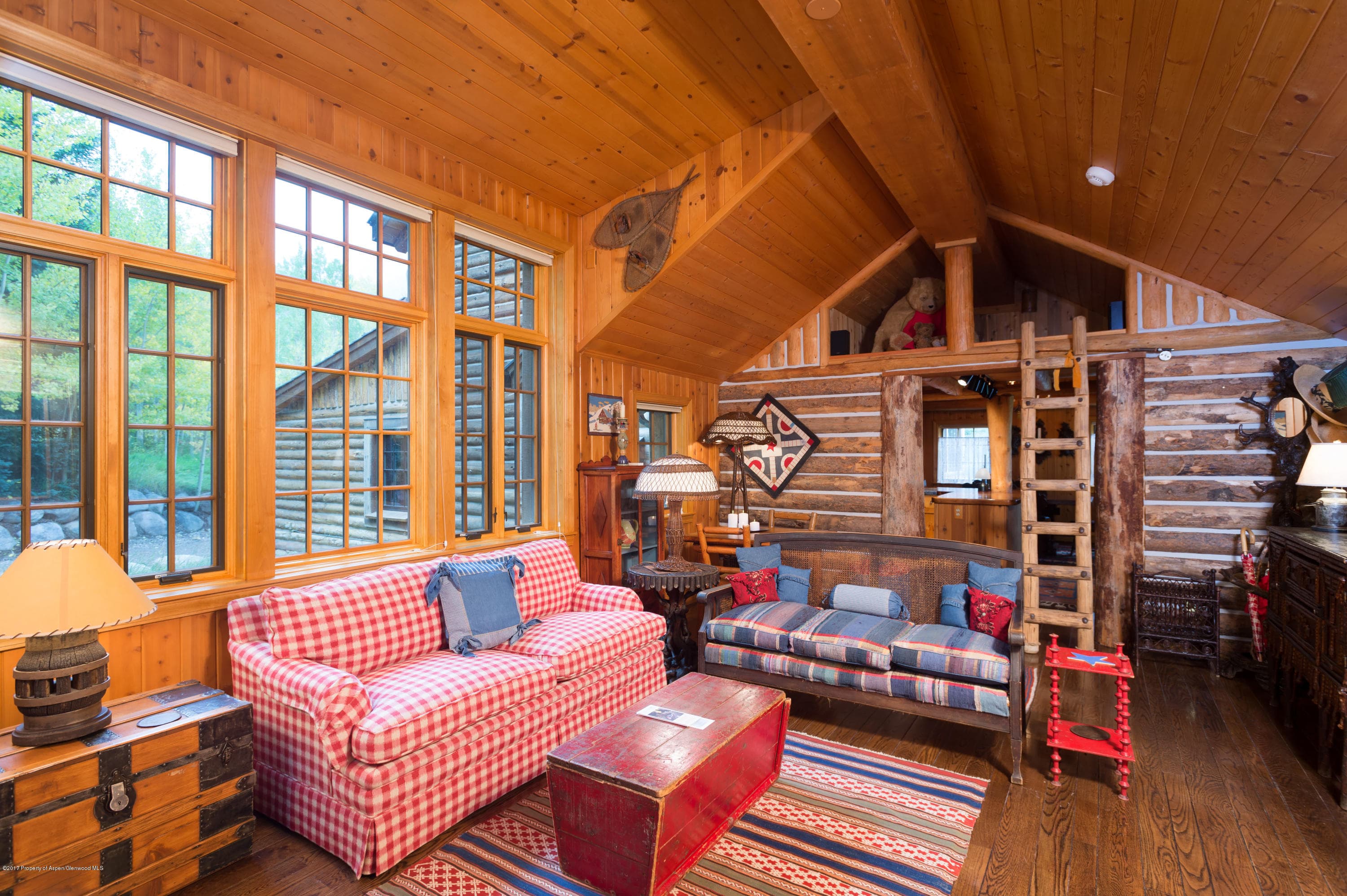 10081 Castle Creek Road - Photo 8