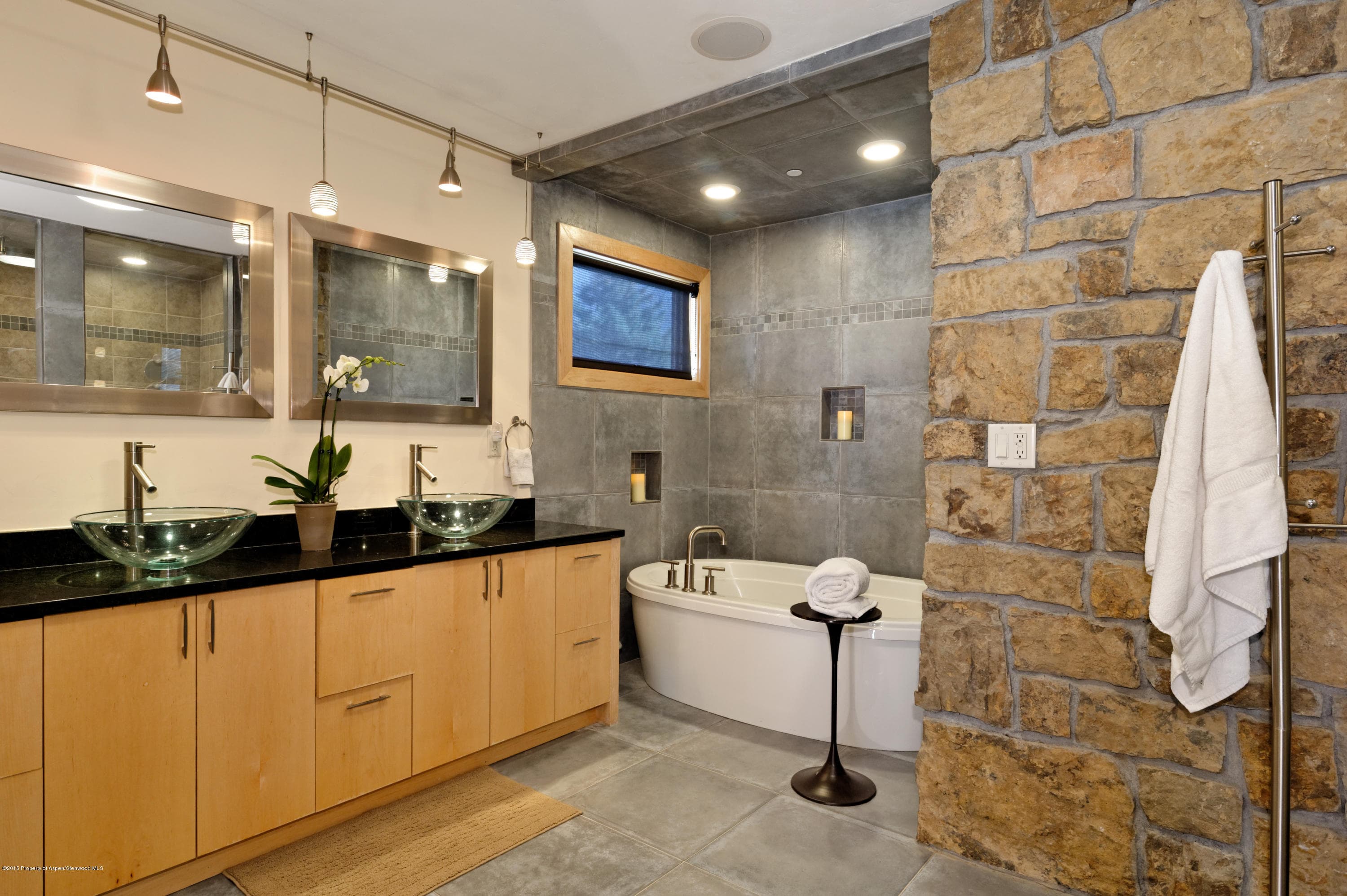 1065 Cemetery Lane Unit B, Aspen, CO 81611 - Photo 12