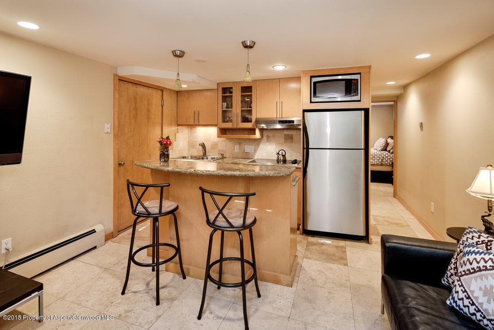 333 W Main Street B - Photo 3