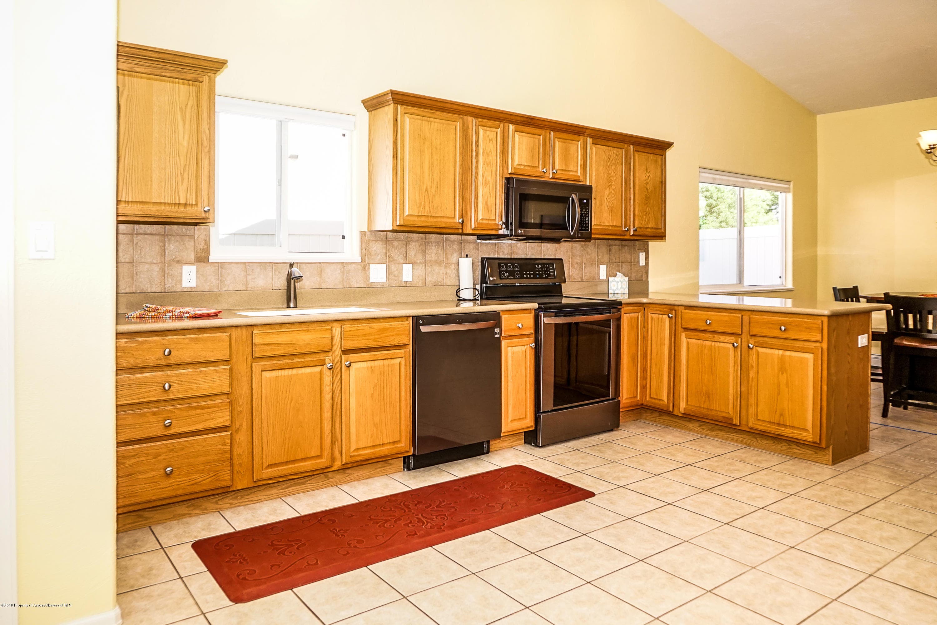 3019 Oakwood Drive, Grand Junction, CO 81504 - Photo 5