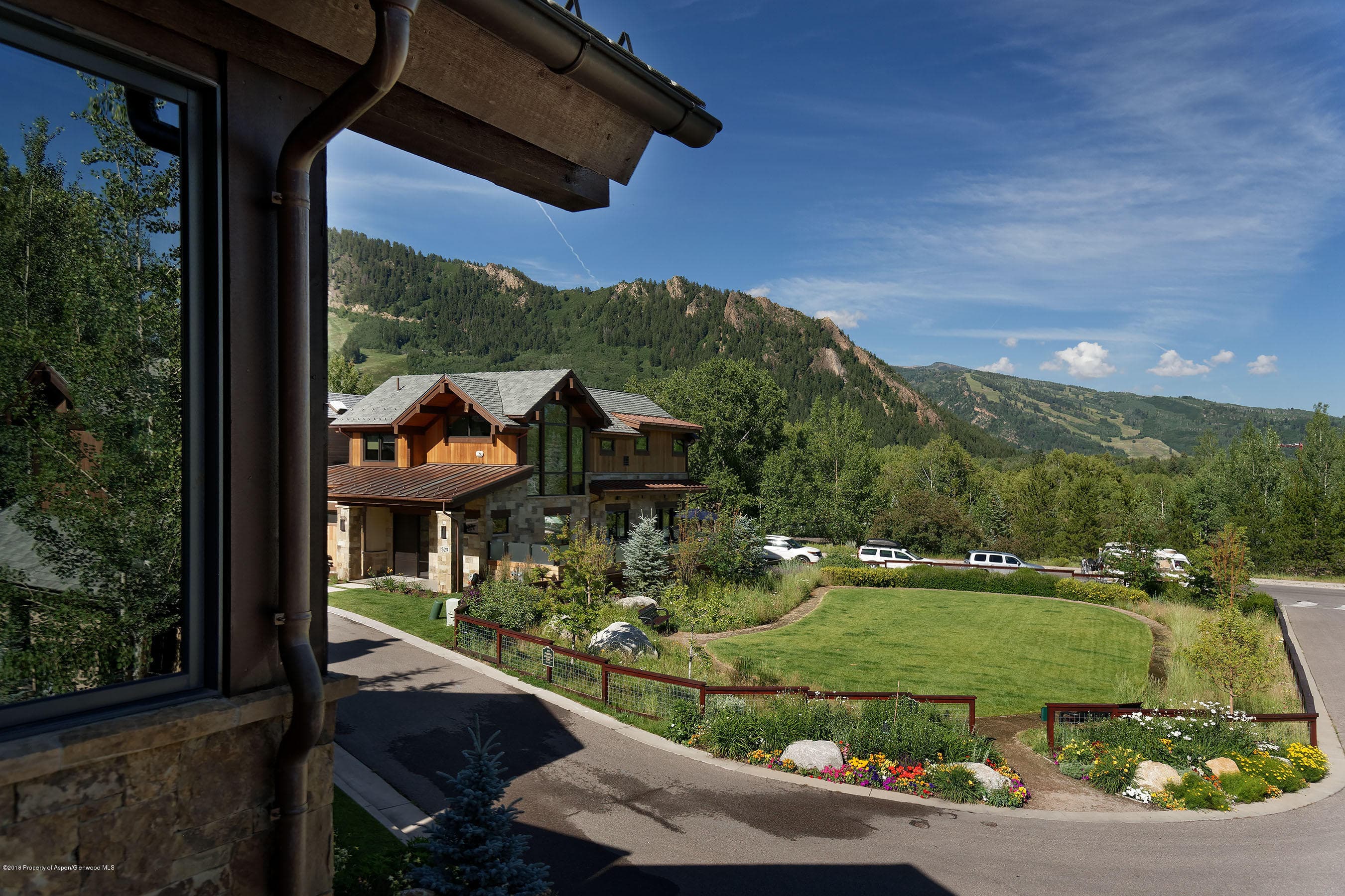 536 Walnut Street, Aspen, CO 81611 - Photo 24