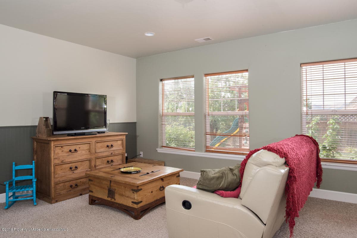 445 Wagon Wheel Circle, New Castle, CO 81647 - Photo 17