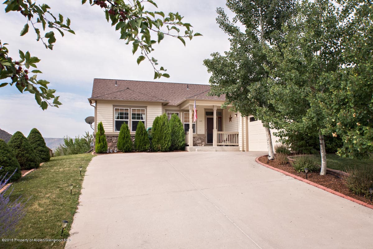 445 Wagon Wheel Circle, New Castle, CO 81647 - Photo 4