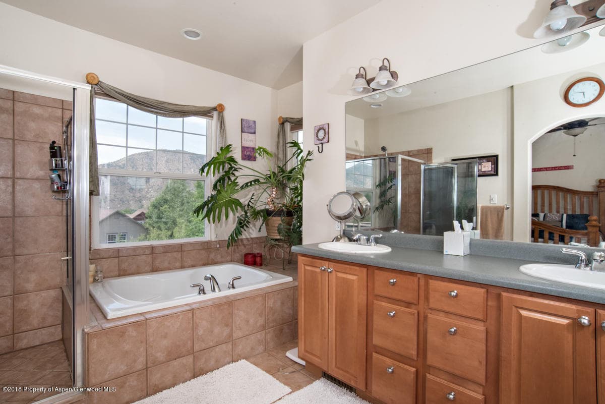 445 Wagon Wheel Circle, New Castle, CO 81647 - Photo 13