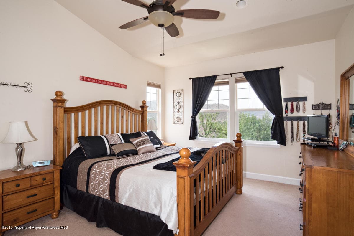 445 Wagon Wheel Circle, New Castle, CO 81647 - Photo 12