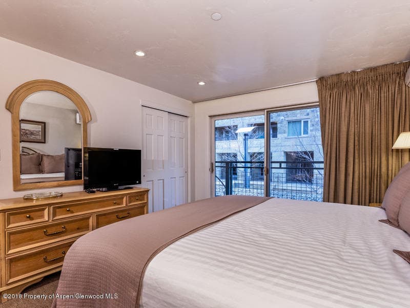 555 E Durant Avenue 2G, Aspen, CO 81611 - Photo 13