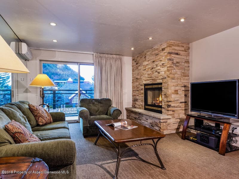555 E Durant Avenue 2G, Aspen, CO 81611 - Photo 4