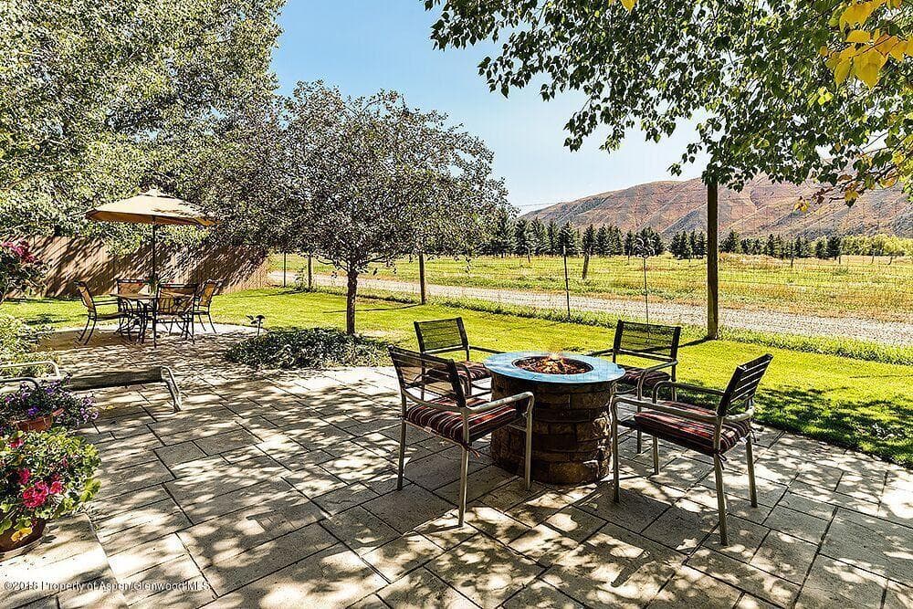 765 Hearthstone Drive - Photo 4