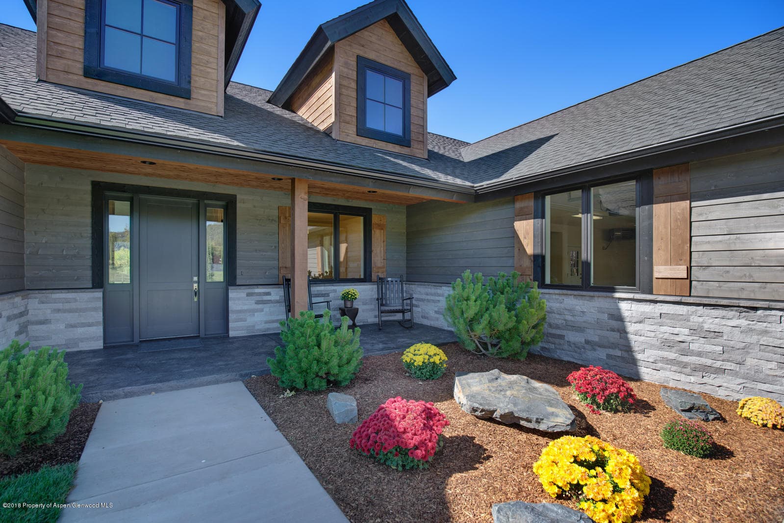 302 Equestrian Way - Photo 7