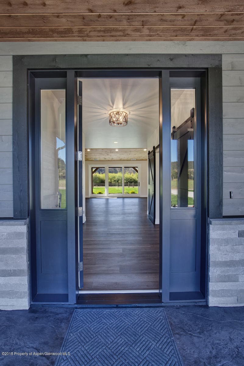 302 Equestrian Way - Photo 8