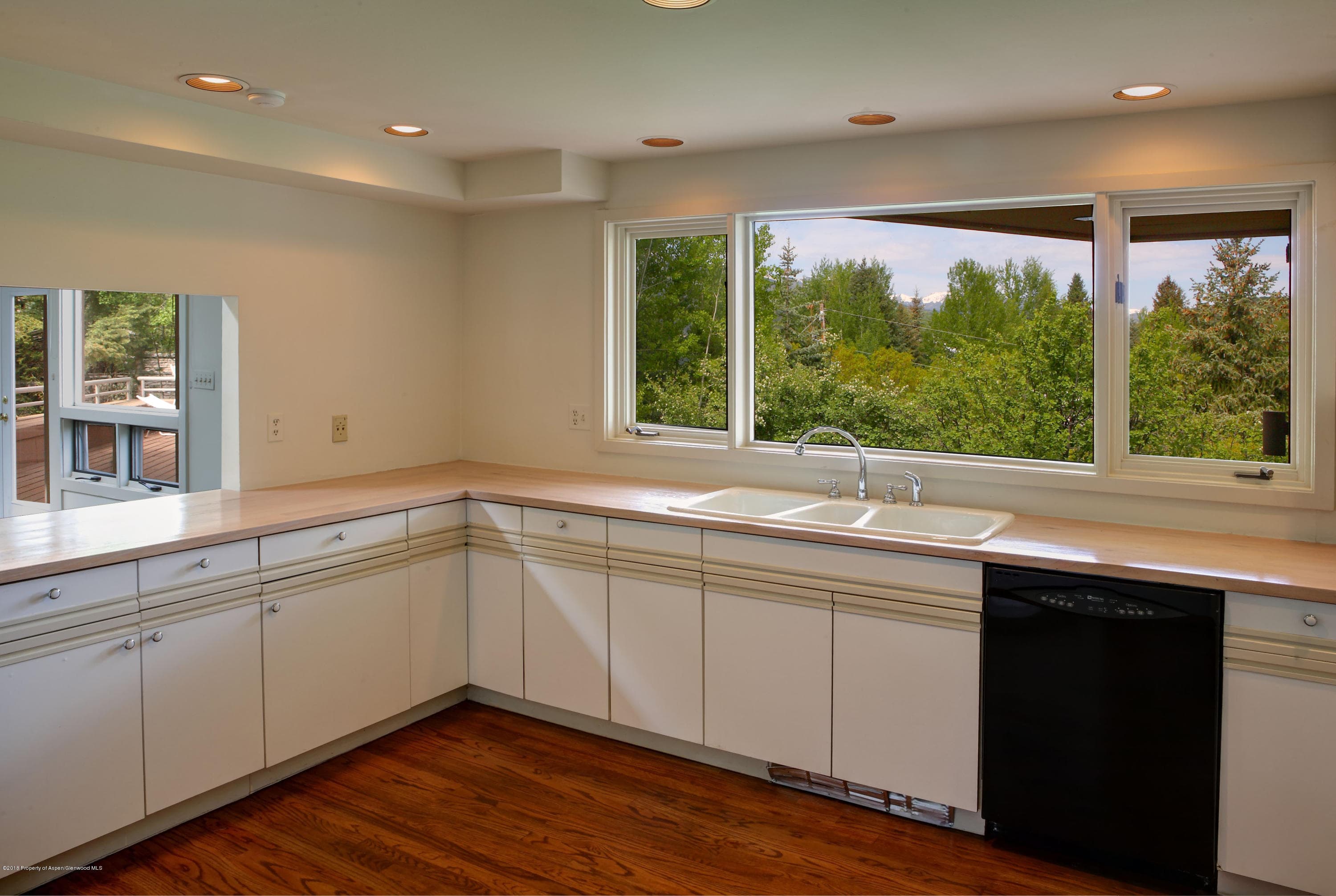 75 Bennett Court - Photo 9