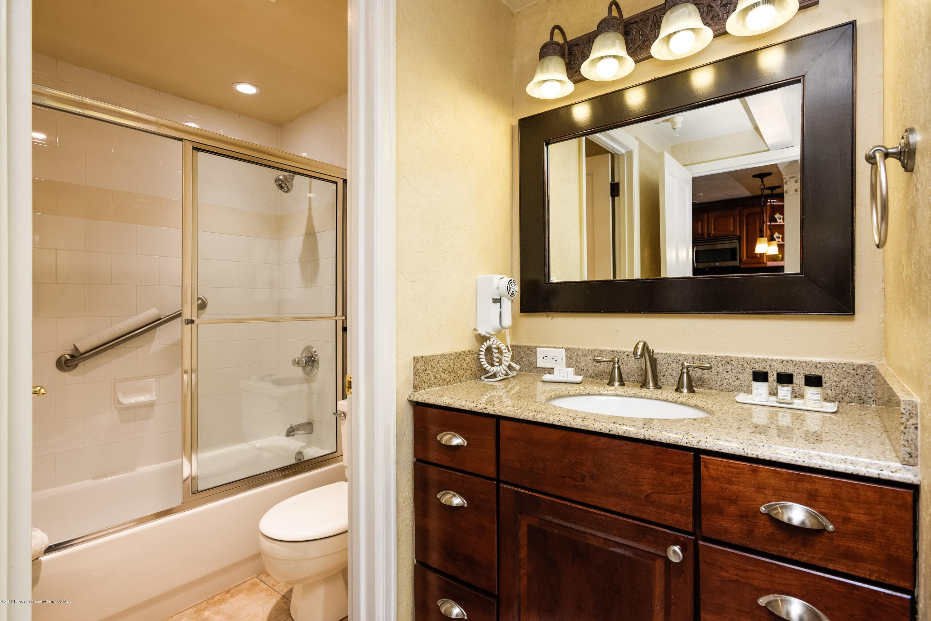 617 E Cooper Avenue 324 - Photo 8