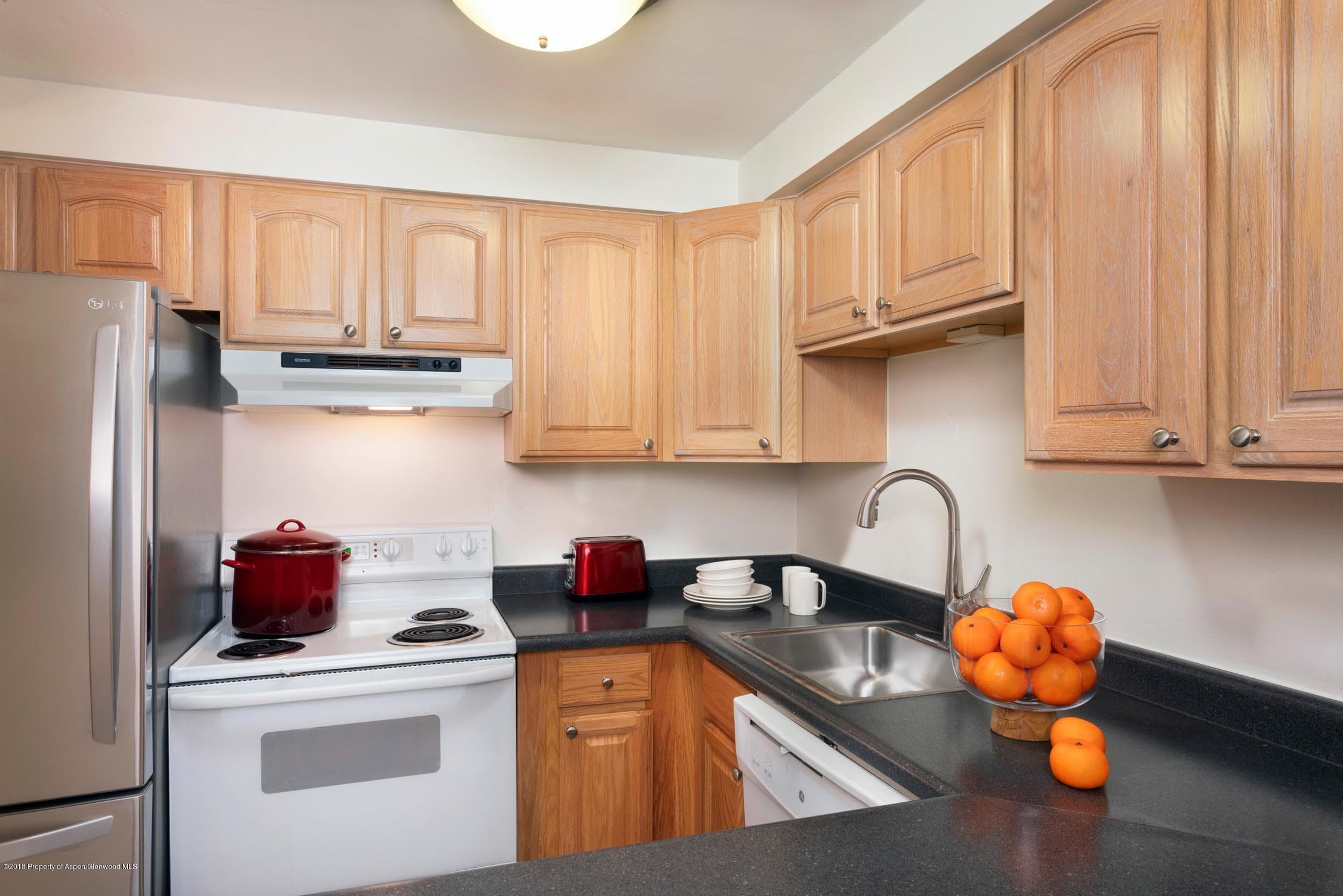 611 S West End Street #3 - Photo 4