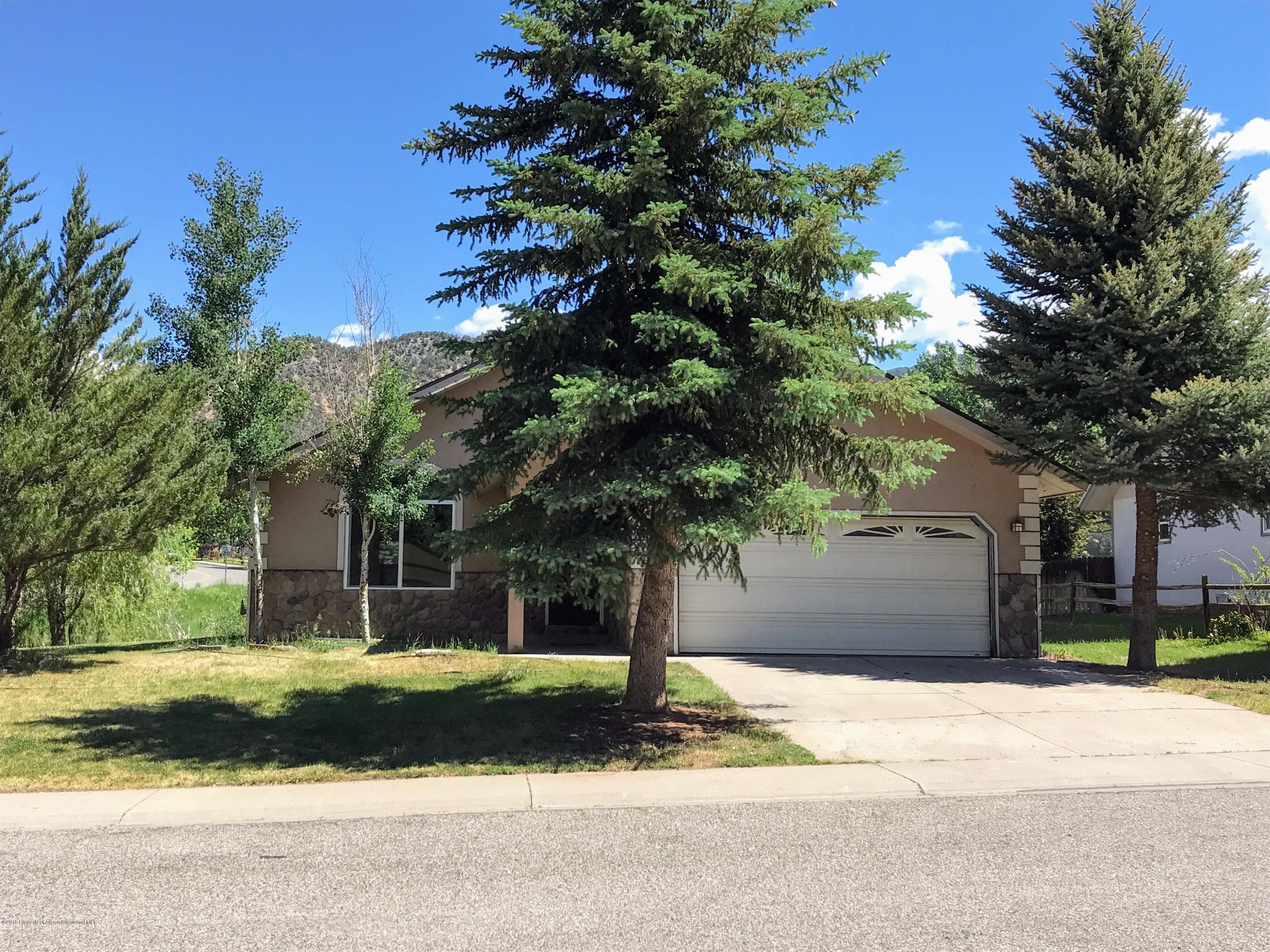 726 Ginseng Road, New Castle, CO 81647 - Photo 2