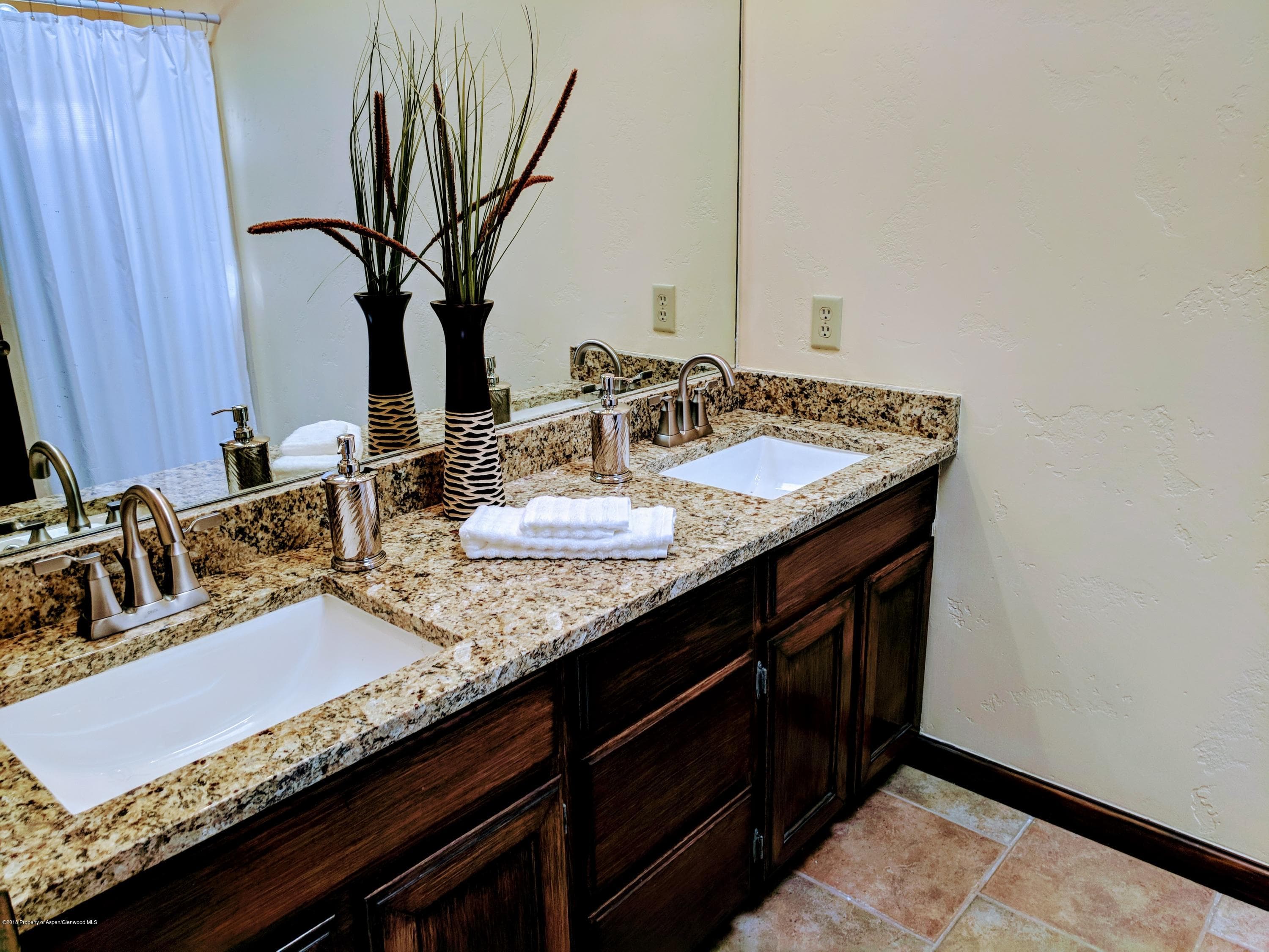 726 Ginseng Road, New Castle, CO 81647 - Photo 17