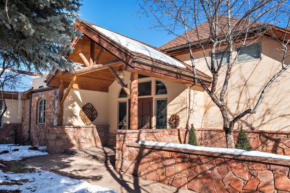 158 Seeburg Circle B, Carbondale, CO 81623 - Photo 2