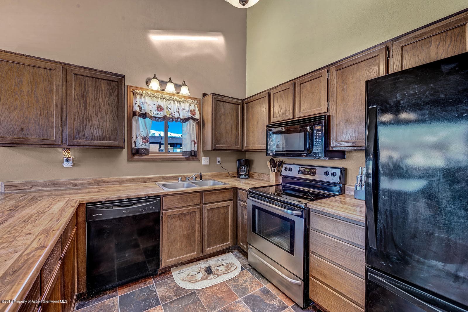 510 Wamsley Way, Rifle, CO 81650 - Photo 3