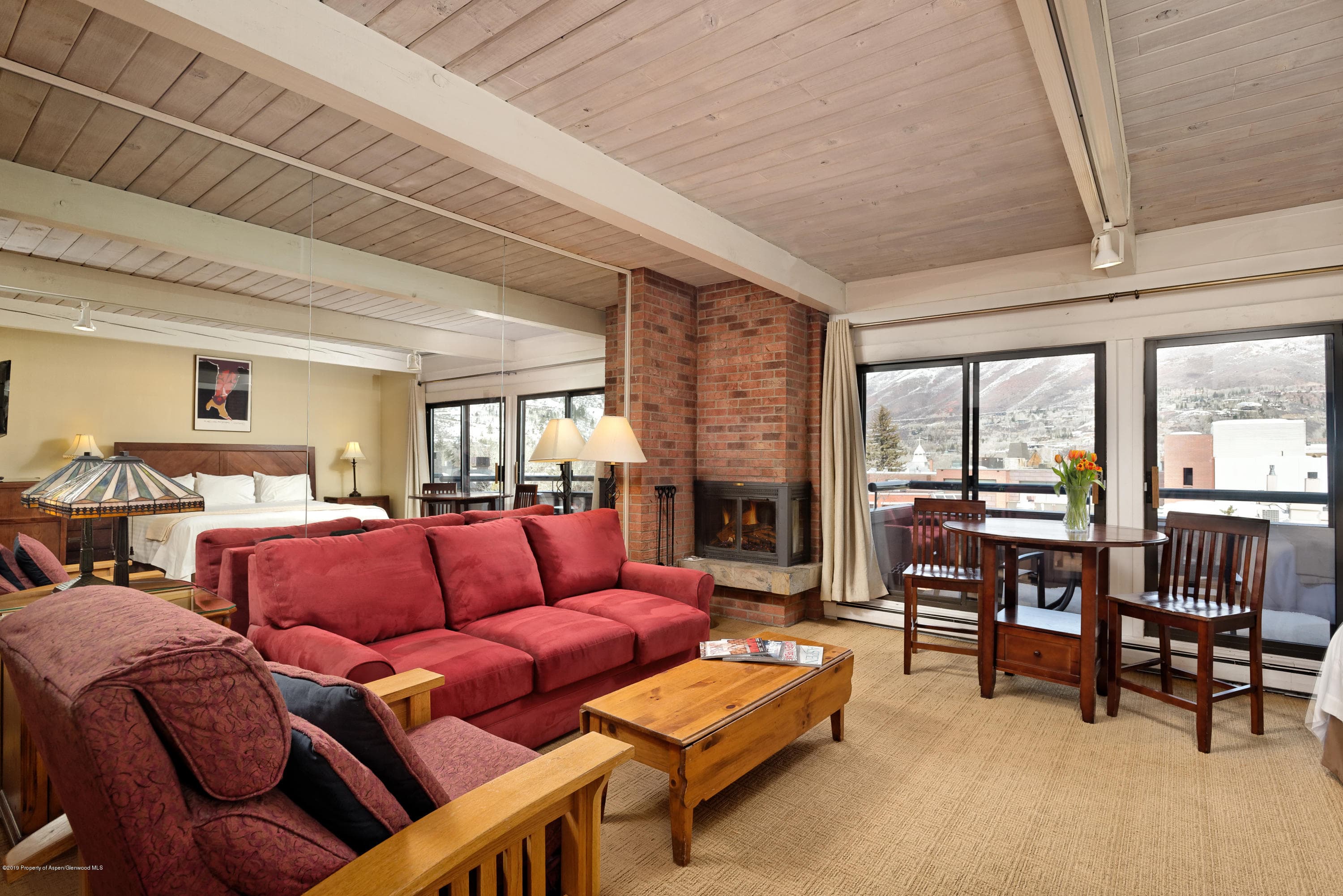 617 E Cooper Avenue 401 - Photo 2