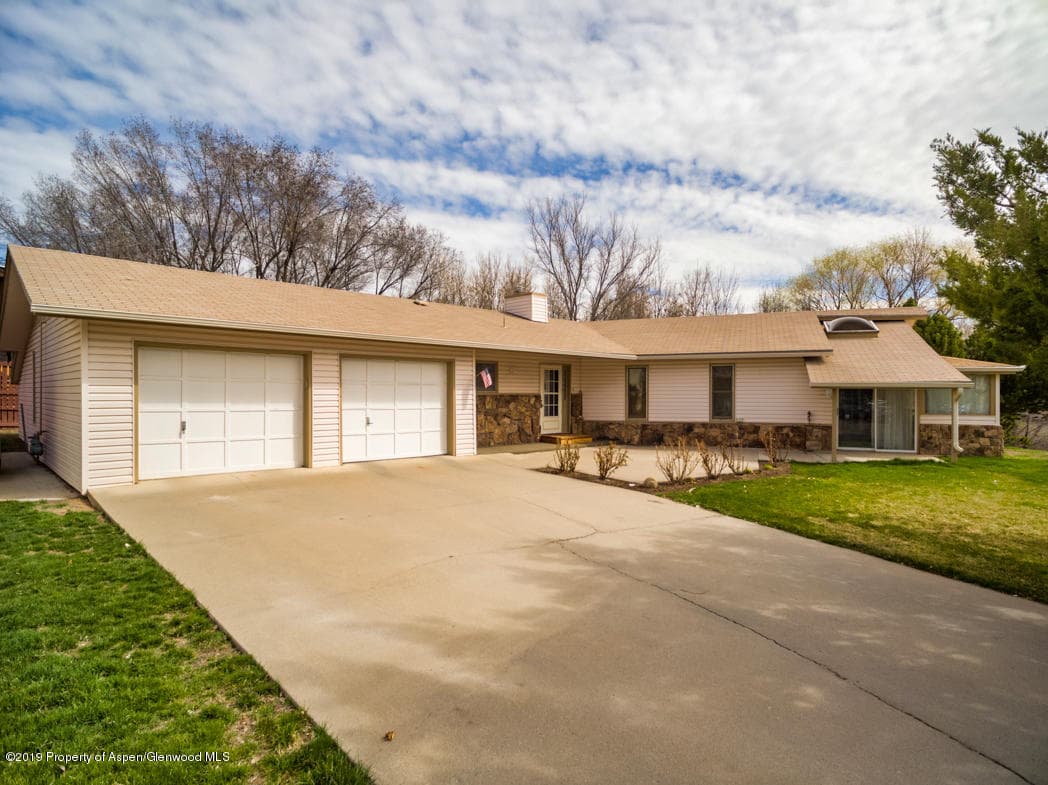 820 E 5th Street, Rifle, CO 81650 - Photo 1
