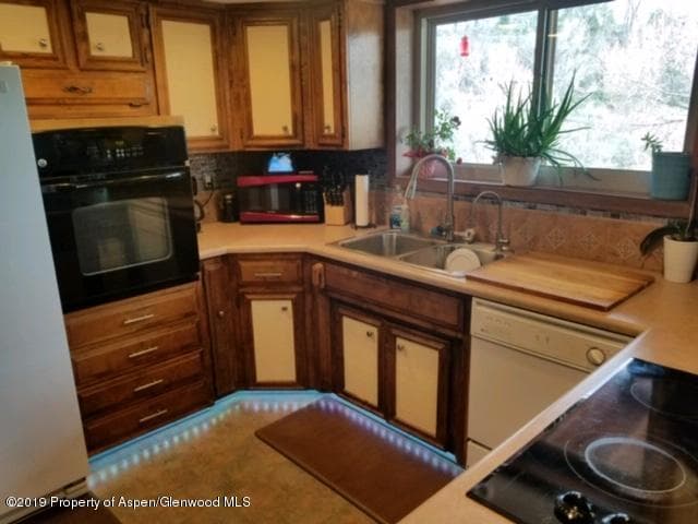 515 E 11th Street, Rifle, CO 81650 - Photo 7