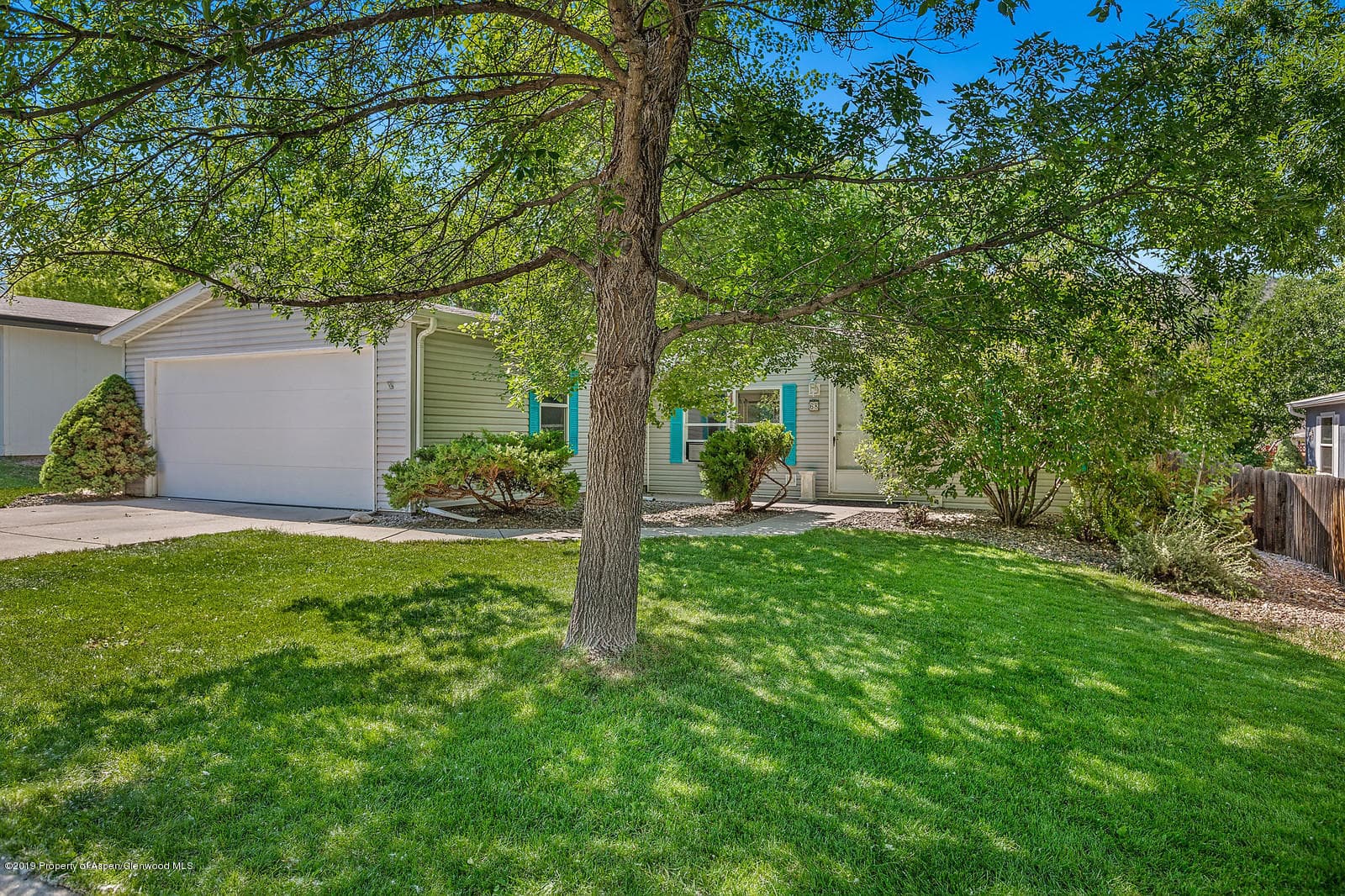 68 E Bonanza Place, Parachute, CO 81635 - Photo 2