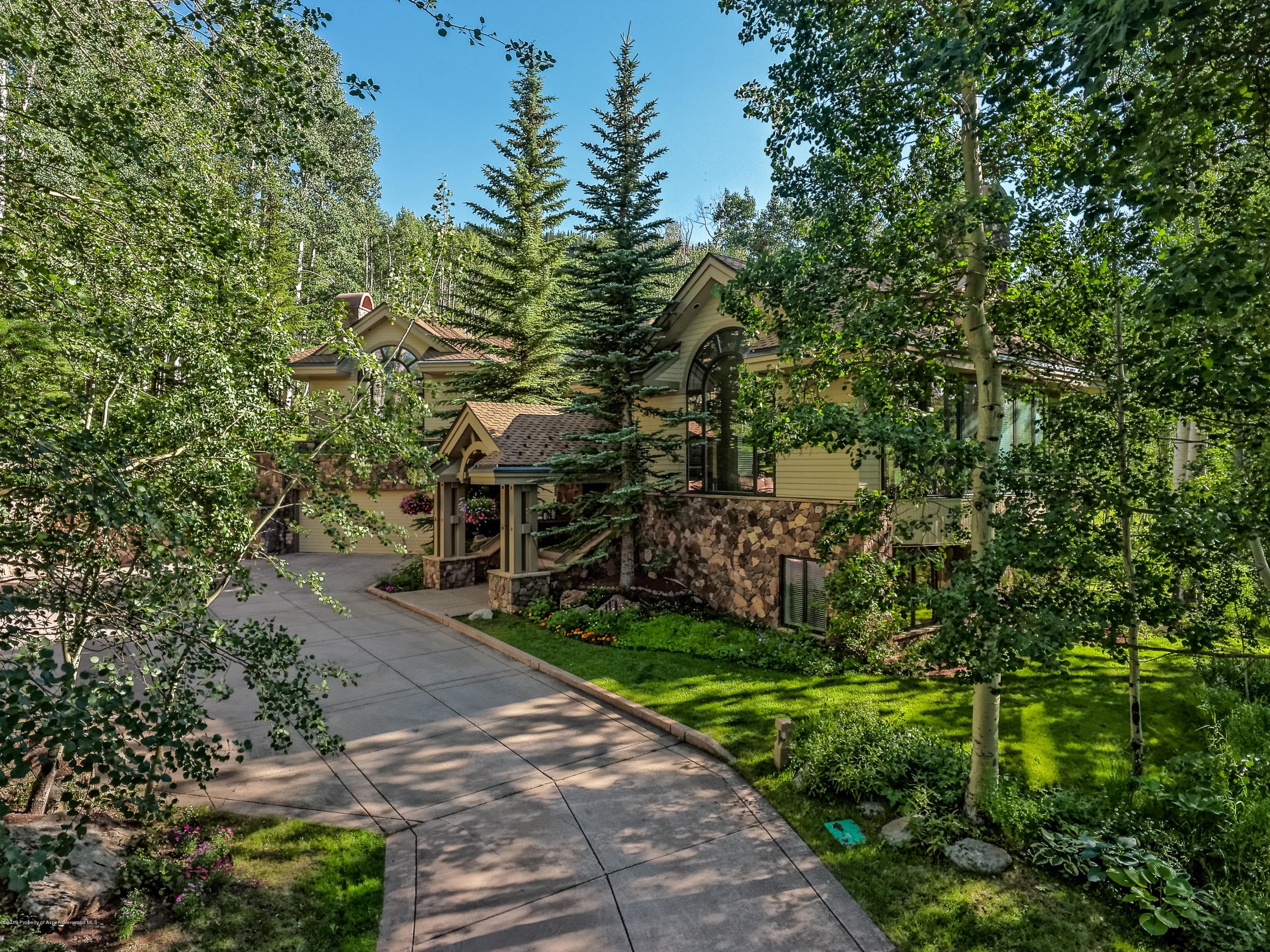 776 Divide Drive - Photo 4