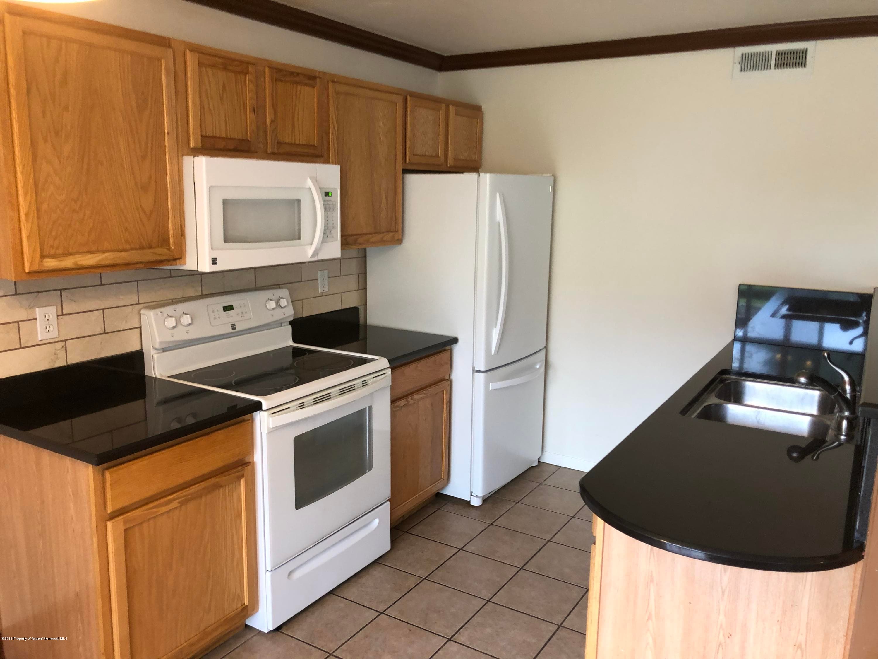 2103 Sunset Ridge Court, Glenwood Springs, CO 81601 - Photo 4